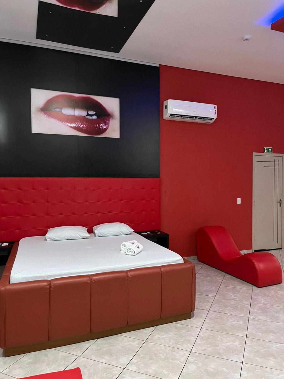 Fetiche Motel Presidente Medici  Exterior photo
